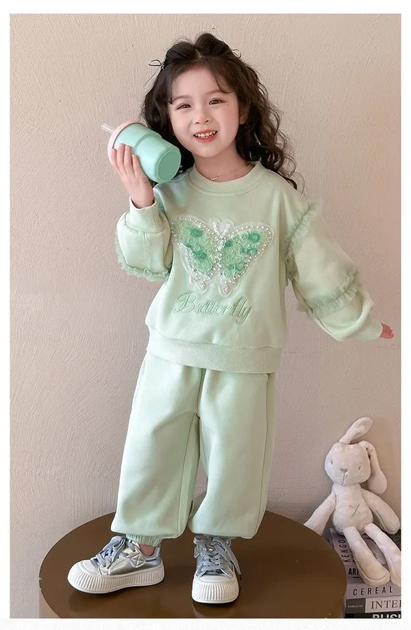 Butterfly_Sweatshirt_&_Jogger_Set_for_Girl