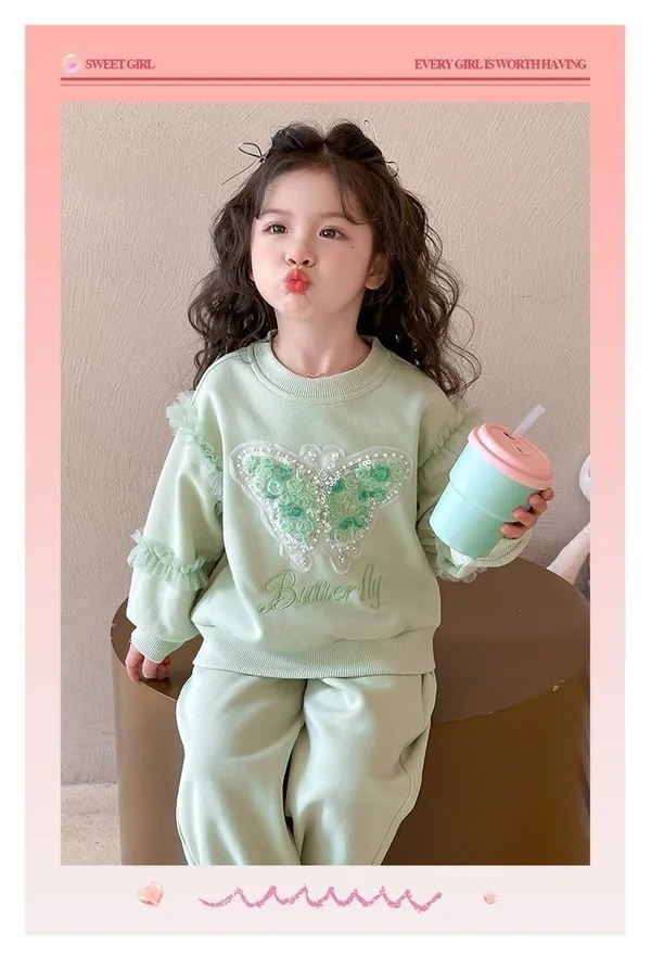 Butterfly_Sweatshirt_&_Jogger_Set_for_Girl