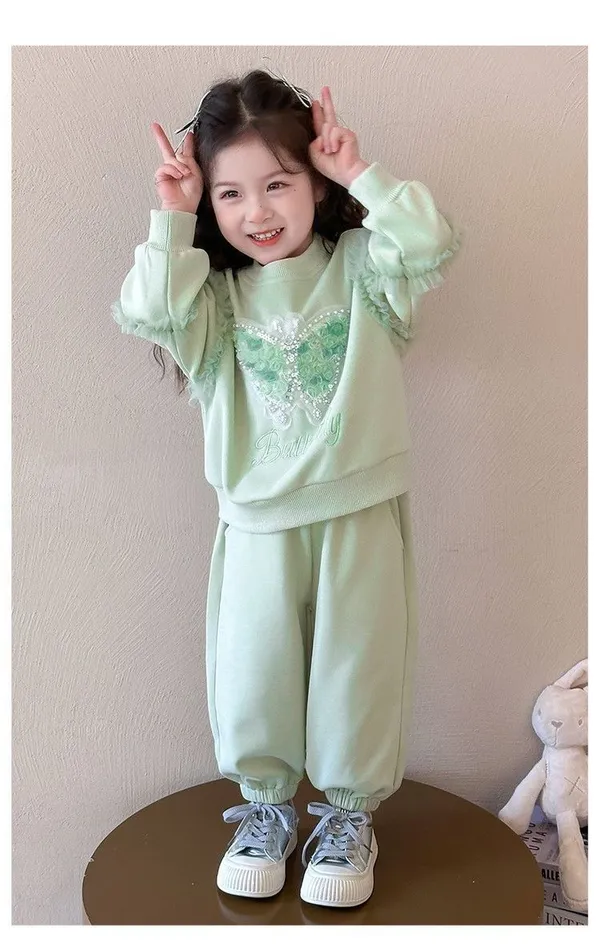Butterfly_Sweatshirt_&_Jogger_Set_for_Girl