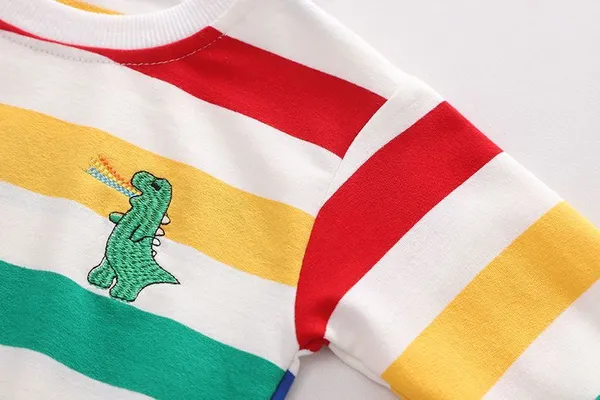Multicolor_T_Shirt_with_Denims