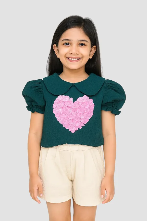 Green_Trendy_&_Comfortable_Puff_Sleeve_Heart_Top_&_Ruffle_Shorts_Set_For_Girls