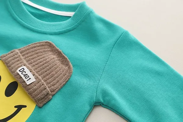 Smiley_Cap_T_Sweat_Shirt_and_Denim_Pants