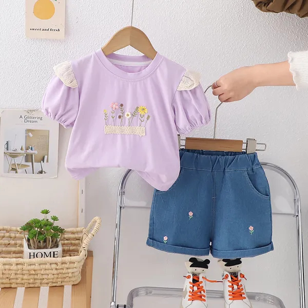 Lavender_Trendy_&_Comfortable_Cotton_T-Shirt_With_Shorts_For_Baby_Girls