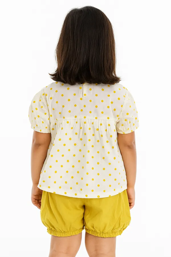 Yellow_Trendy_&_Comfortable_Polka_Dot_Top_And_Shorts_Set_For_Girls