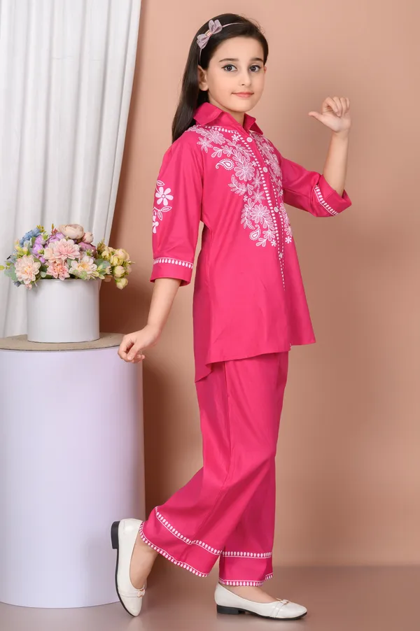 Pink_Printed_Rayon_Blend_Shirt_Pyjama_Set_For_Girls