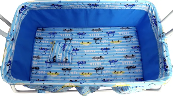 New_Born_Baby_Swing_Cradle_with_Hidden_Wheels_and_Smooth_Swing_Funcion_(Blue)