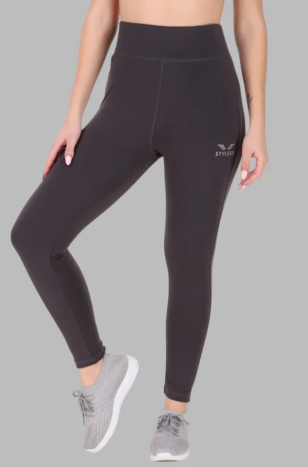 Black_Lycra_Blend_Solid_Tights_For_Women