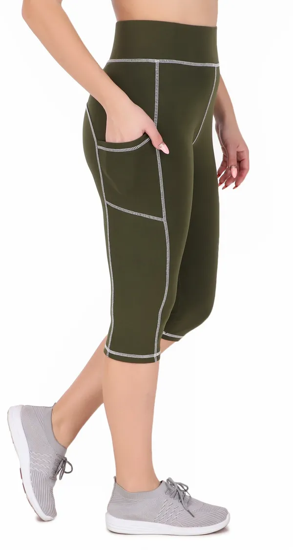 Dark_Green_Lycra_Blend_Capri_For_Women
