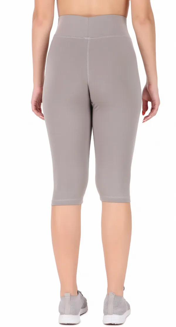 Grey_Lycra_Blend_Capri_For_Women