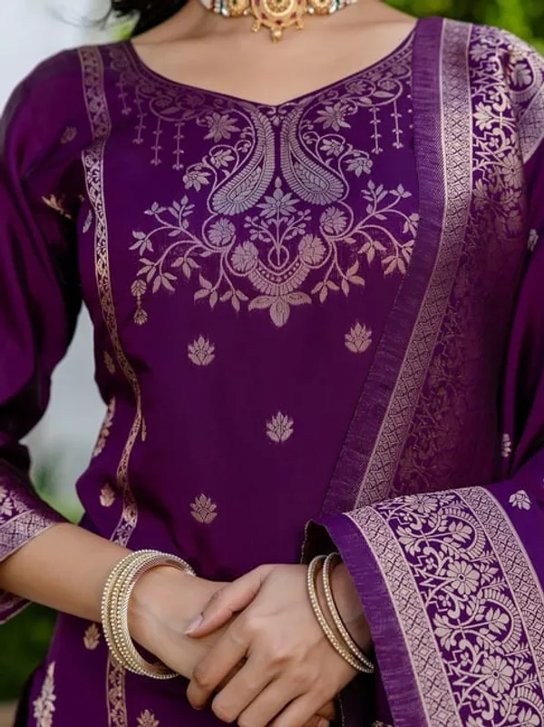 Khodal_Purple_Silk_Jequrd_Three-Quarter_Sleeves_Kurta_Set_With_Dupatta