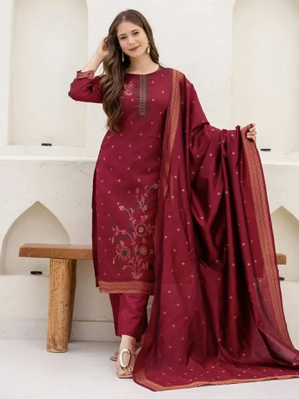 Maroon_Color_Art_Silk_Women_Kurti_With_Dupatta_&_Bottomwear