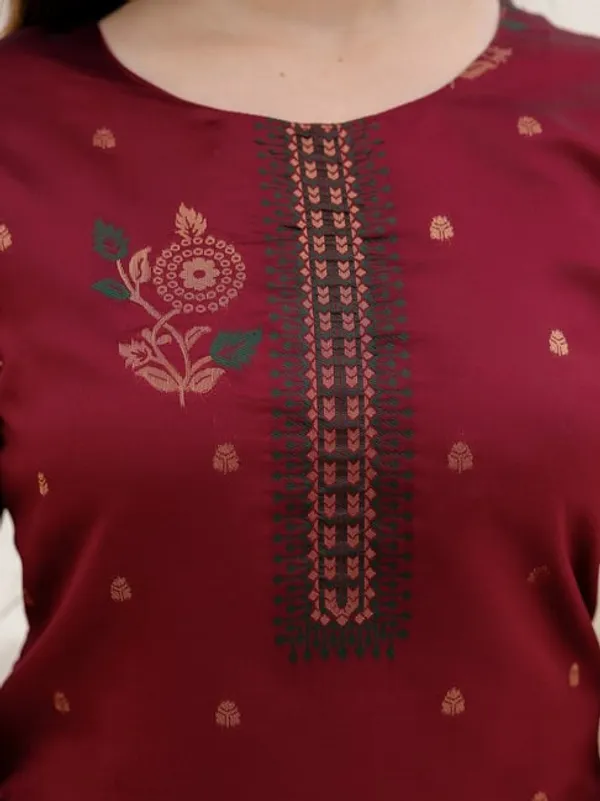 Maroon_Color_Art_Silk_Women_Kurti_With_Dupatta_&_Bottomwear
