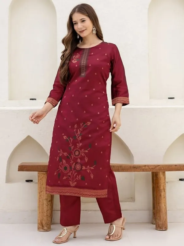 Maroon_Color_Art_Silk_Women_Kurti_With_Dupatta_&_Bottomwear