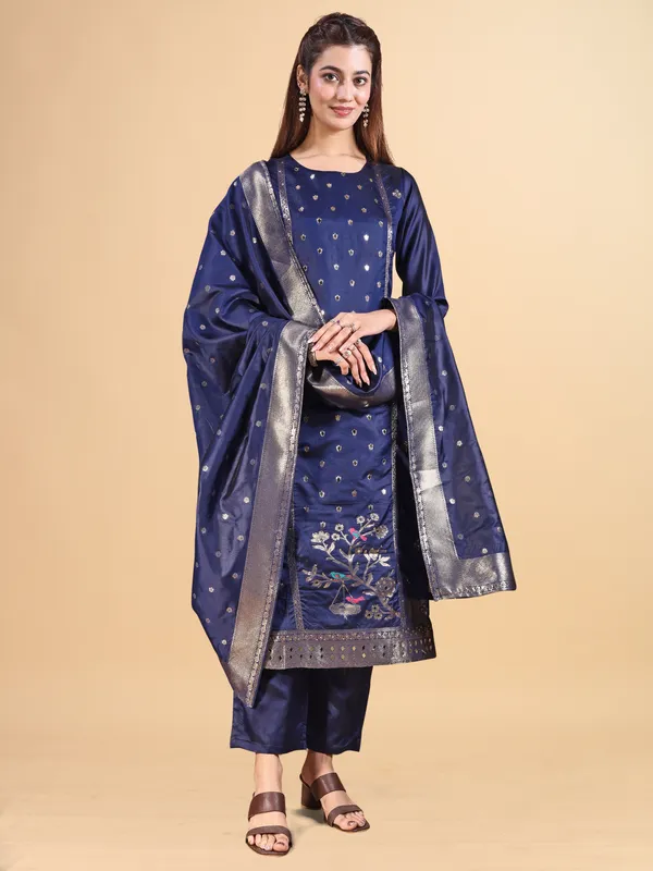 Navy_Blue_Silk_Jequrd_Three-Quarter_Sleeves_Mirror_Work_Kurta_Set_With_Dupatta