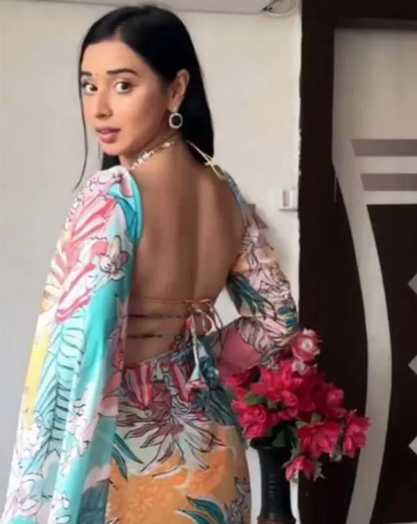 Multi_
Colour_
Georgette_
With_
Digital_
Printed_
Ready_
To_
Wear_
Saree
