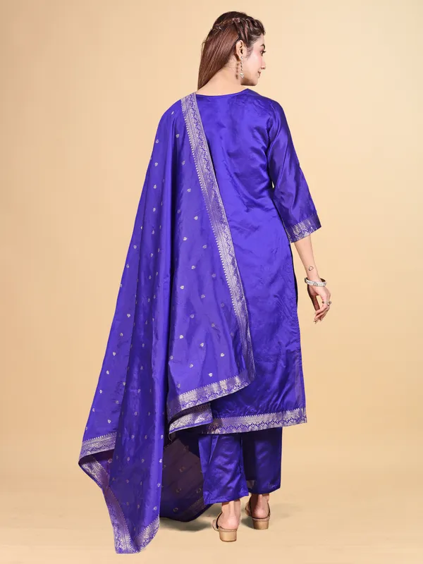 Royal_Blue_Silk_Jequrd_Three-Quarter_Sleeves_Mirror_Work_Kurta_Set_With_Dupatta