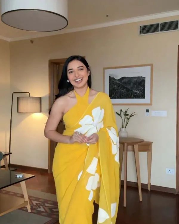 One_Minute_Ready_To_Wear_Yellow_Blossom_Pure_Soft_Georgette_Silk_Saree