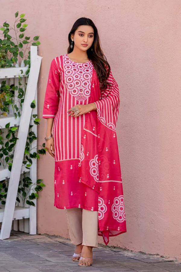 Soft_Printed_Georgette_Ready_To_Wear_Saree_With_Blouse_Piece