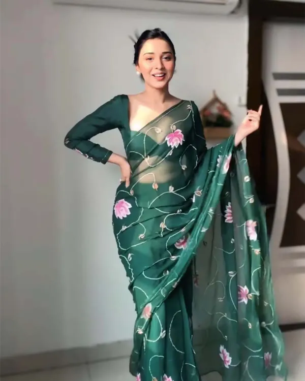 Flaunt_1-Minute_Ready_To_Wear_Dark_Green_Georgette_Silk_Saree