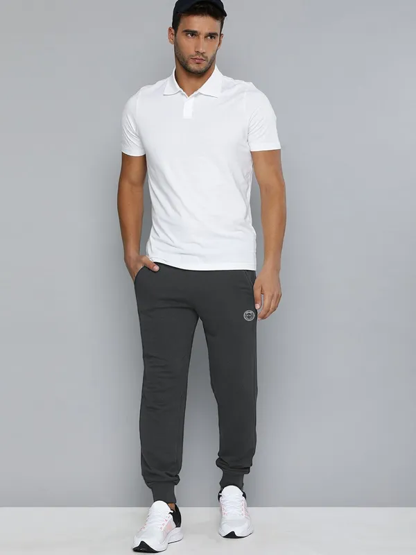 Grey_Cotton_Blend_Solid_Track_Pant_For_Men