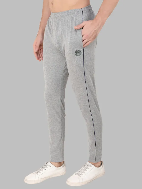 Grey_Cotton_Blend_Solid_Track_Pant_For_Men