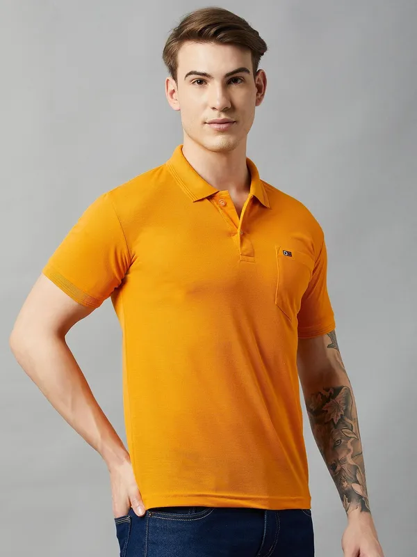 Gold_Cotton_Blend_Solid_T-Shirt_For_Men
