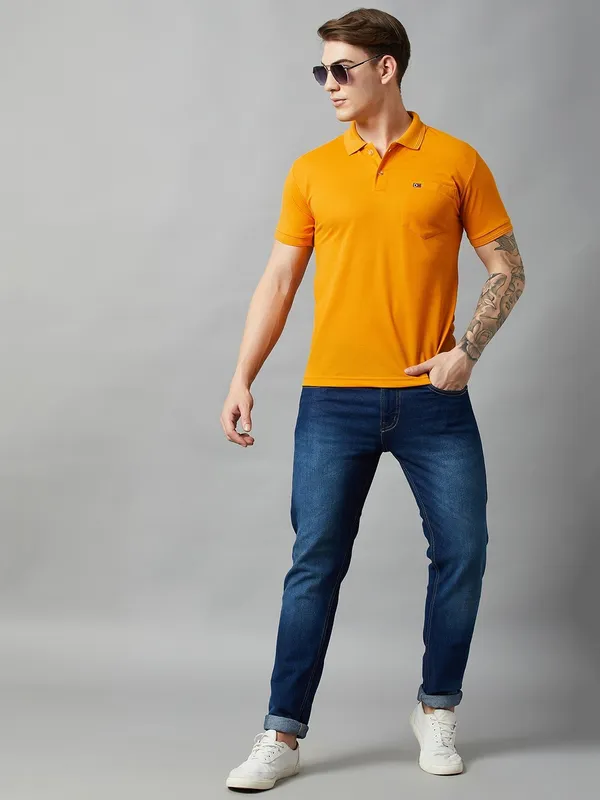 Gold_Cotton_Blend_Solid_T-Shirt_For_Men