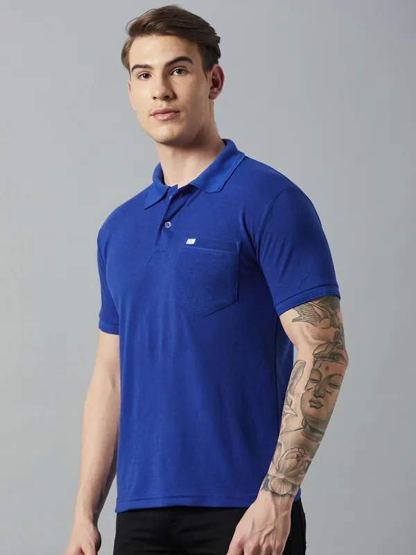 Blue_Cotton_Blend_Solid_T-Shirt_For_Men