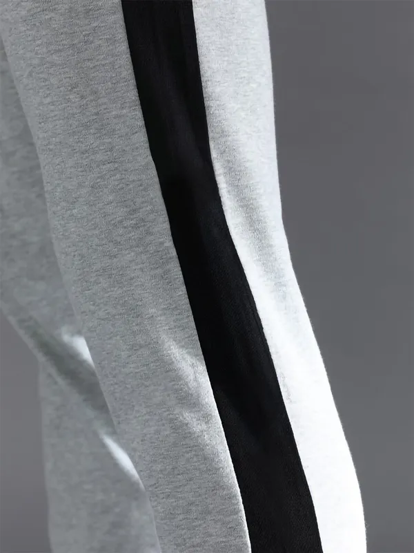 Grey_Cotton_Blend_Solid_Track_Pant_For_Men