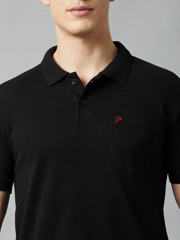 Black_Cotton_Blend_Solid_T-Shirt_For_Men