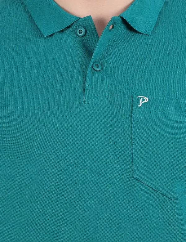Green_Cotton_Blend_Solid_T-Shirt_For_Men