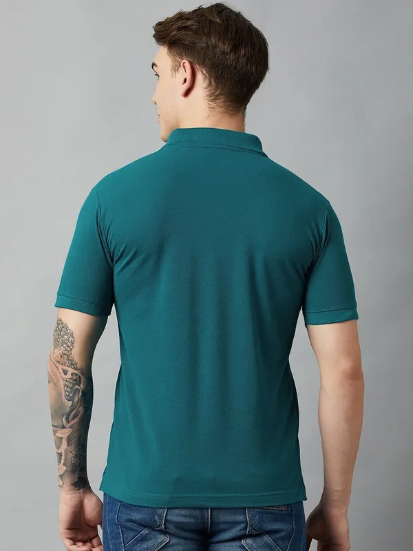 Blue_Cotton_Blend_Solid_T-Shirt_For_Men
