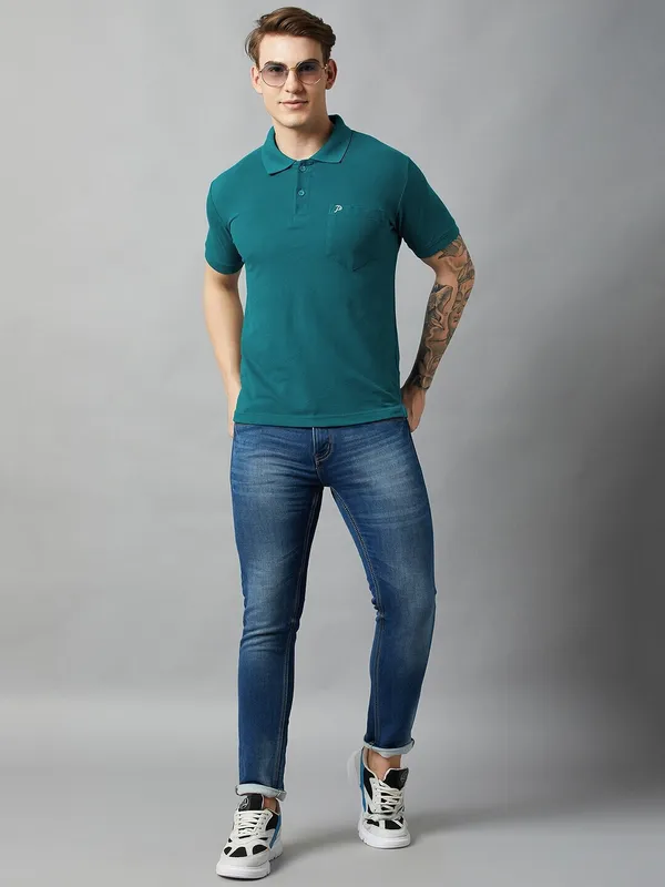 Blue_Cotton_Blend_Solid_T-Shirt_For_Men