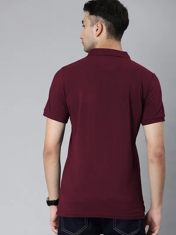 Maroon_Polyester_Solid_T-Shirt_For_Men