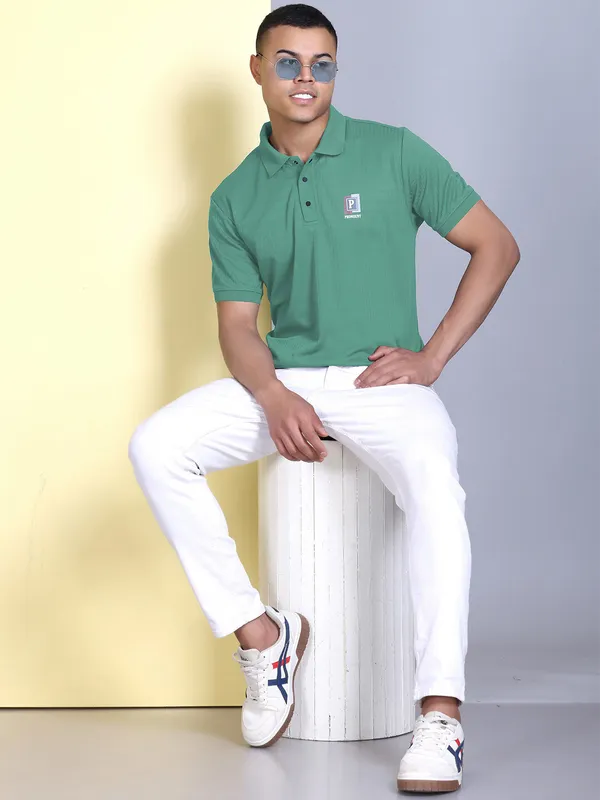 Dark_Green_Polyester_Solid_T-Shirt_For_Men
