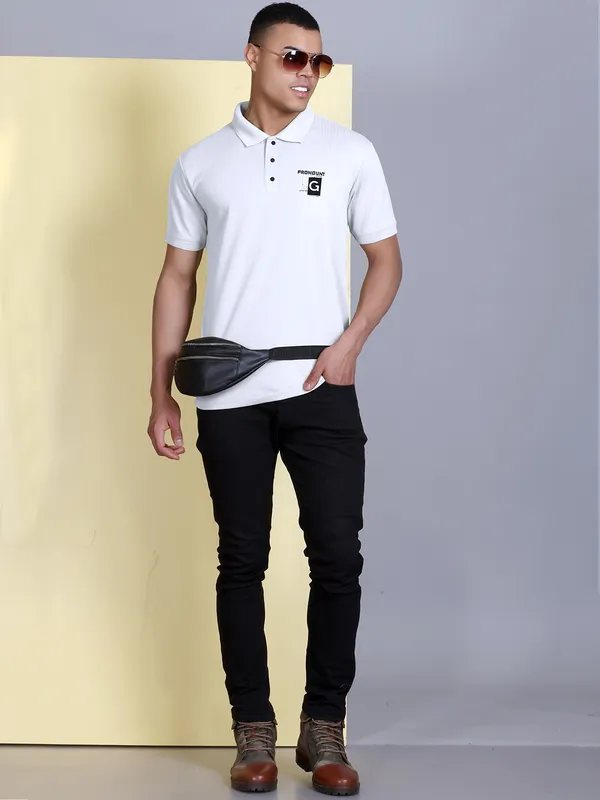 White_Polyester_Solid_T-Shirt_For_Men
