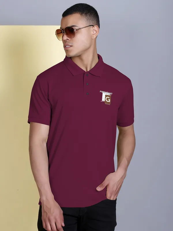 Maroon_Polyester_Solid_T-Shirt_For_Men