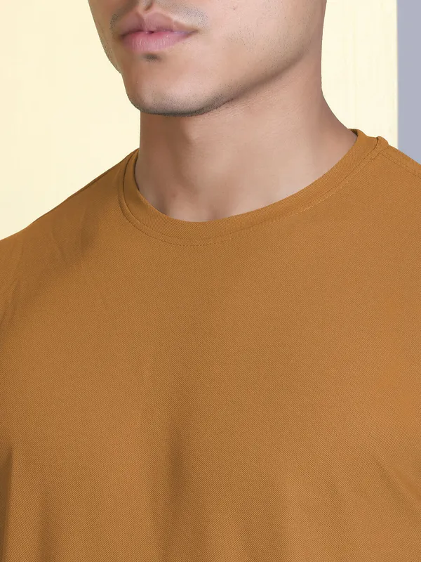 Brown_Polyester_Solid_T-Shirt_For_Men