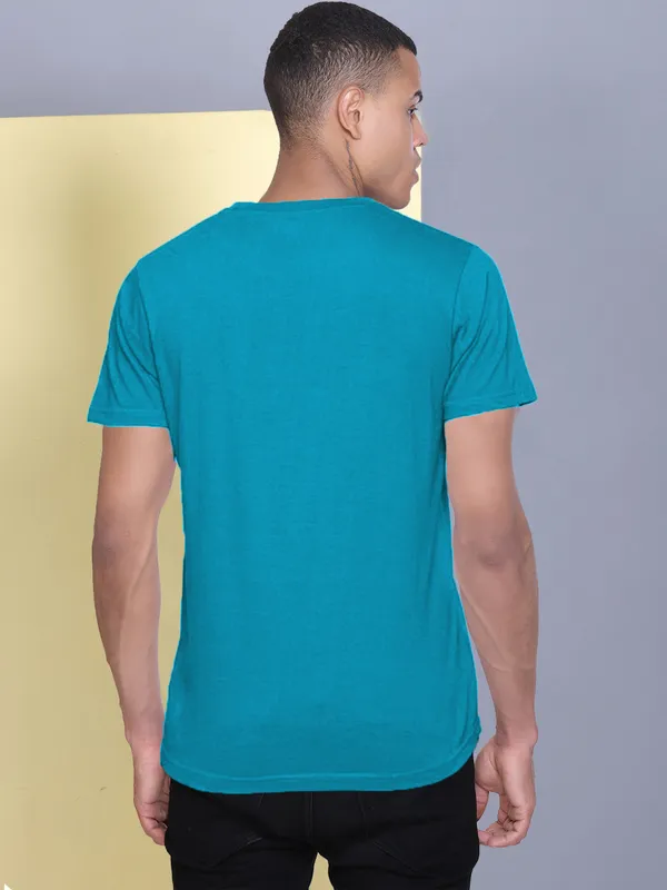 Light_Blue_Polyester_Solid_T-Shirt_For_Men