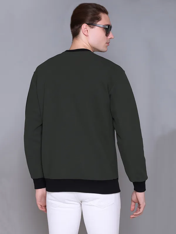 Grey_Polyester_Solid_Full_Sleeve_Round_Neck_Sweatshirt_For_Men