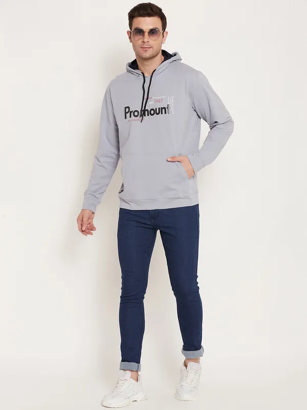 Grey_Cotton_Blend_Printed_Full_Sleeve_Hooded_Neck_Sweatshirt_For_Men
