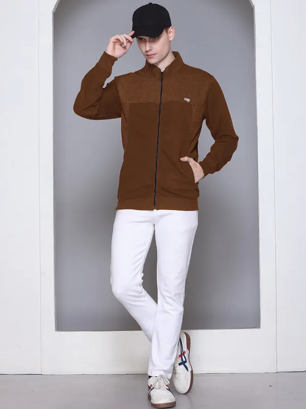 Brown_Cotton_Blend_Solid_Full_Sleeve_High_Neck_Sweatshirt_For_Men