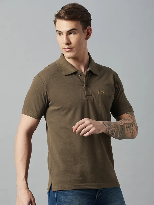 Green_Cotton_Blend_Solid_T-Shirt_For_Men