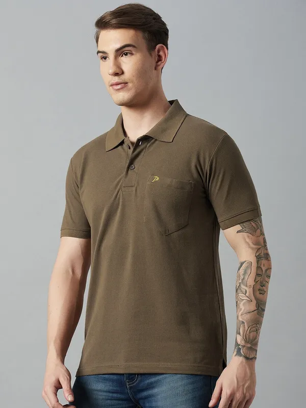 Green_Cotton_Blend_Solid_T-Shirt_For_Men