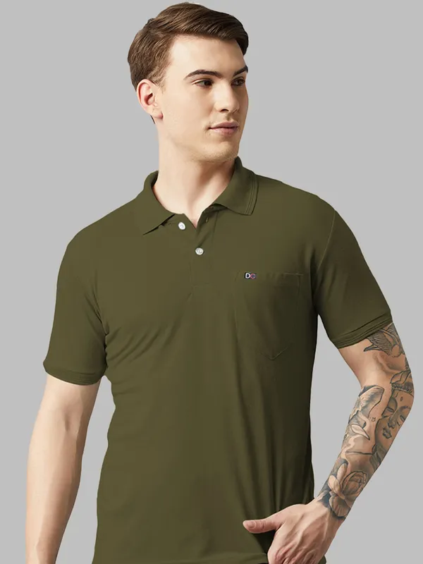 Green_Cotton_Blend_Solid_T-Shirt_For_Men