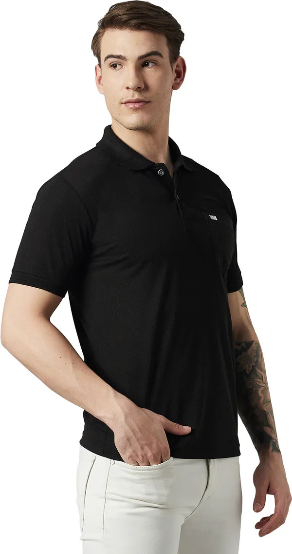 Black_Cotton_Blend_Solid_T-Shirt_For_Men