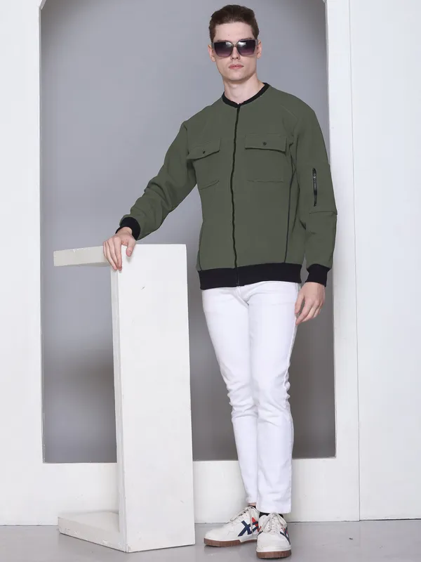 Green_Polyester_Solid_Full_Sleeve_Round_Neck_Sweatshirt_For_Men