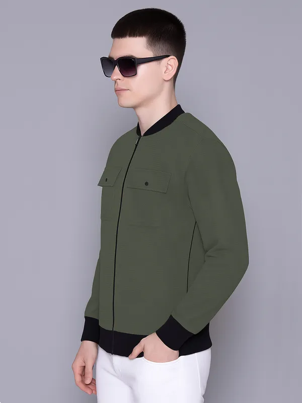 Green_Polyester_Solid_Full_Sleeve_Round_Neck_Sweatshirt_For_Men