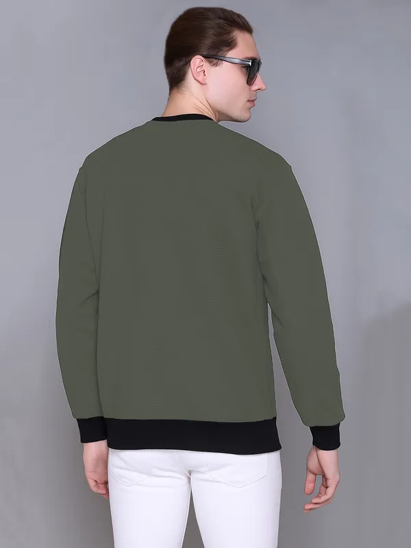 Green_Polyester_Solid_Full_Sleeve_Round_Neck_Sweatshirt_For_Men