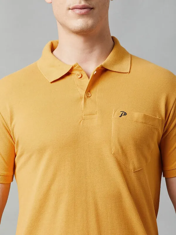 Gold_Cotton_Blend_Solid_T-Shirt_For_Men